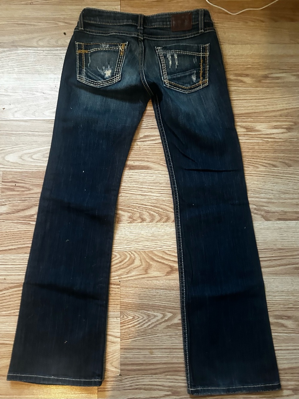 BKE Stella Women’s 25S Dark Wash Bootcut Jeans Distressed Contrast Stitch Y2K - Picture 5 of 7